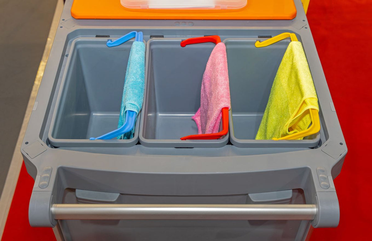 Cleaning With Colors – Mednik Riverbend